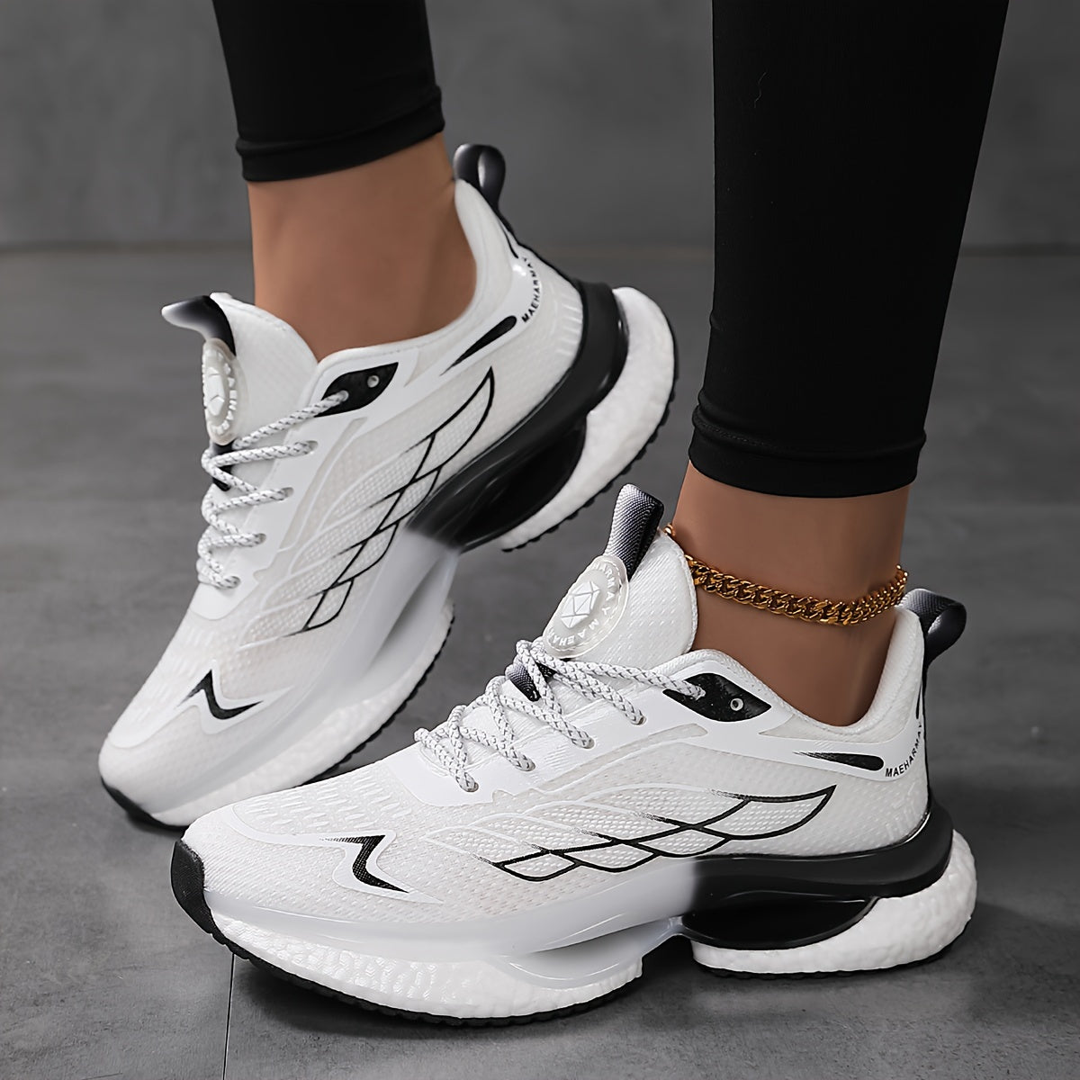 Chaussure pour femmes blanc et noir en maille - sport vitals