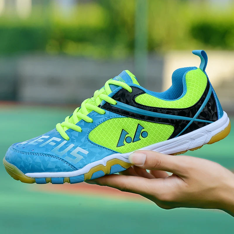 Chaussures de Badminton et tennis bleu  et jaune et lacets jaune